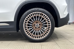 valkoinen Mercedes-Benz EQA 2022 kuva 13.