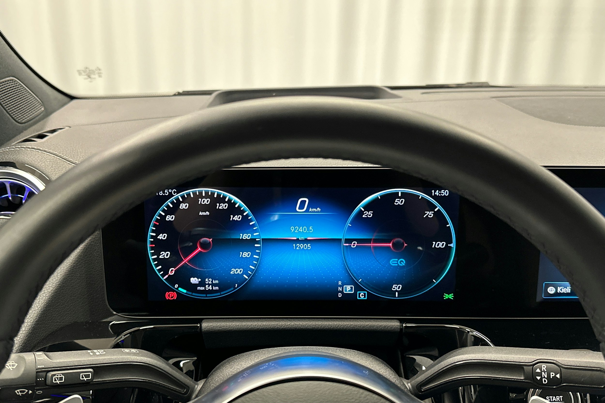 valkoinen Mercedes-Benz EQA 2022 kuva 16.