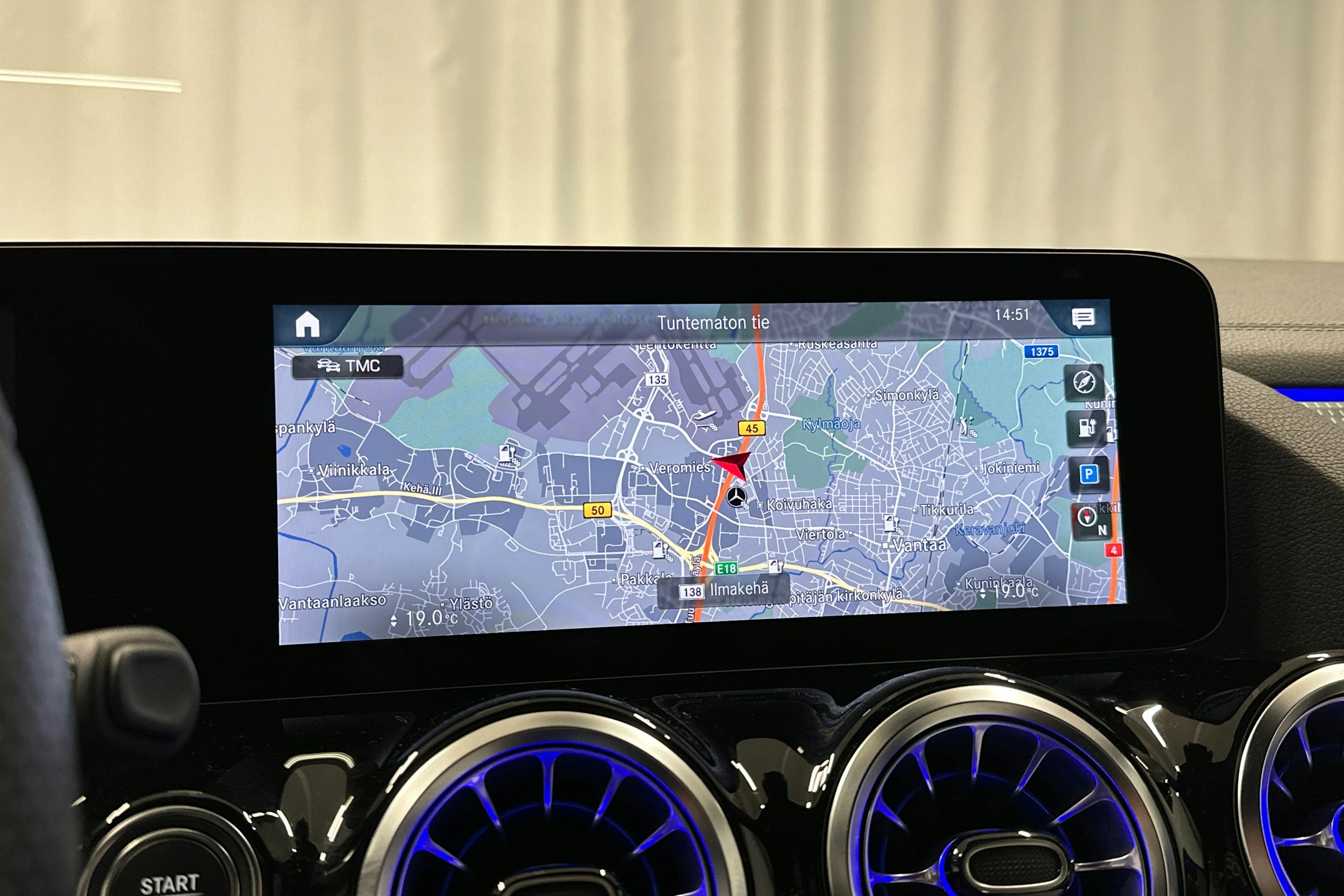 valkoinen Mercedes-Benz EQA 2022 kuva 18.