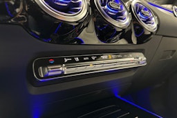 valkoinen Mercedes-Benz EQA 2022 kuva 24.