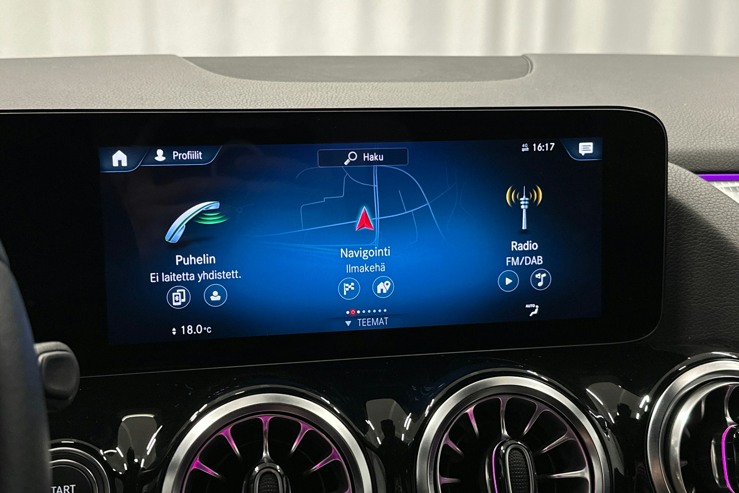 harmaa Mercedes-Benz EQA 2023 kuva 21.