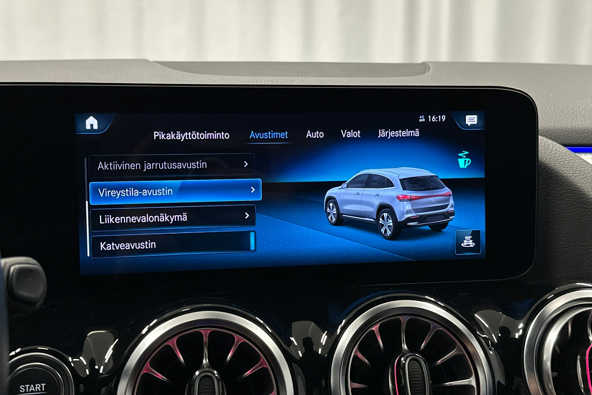 harmaa Mercedes-Benz EQA 2023 kuva 27.