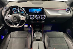 musta Mercedes-Benz EQA 2023 kuva 9.