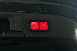 musta Mercedes-Benz EQA 2023 kuva 43.