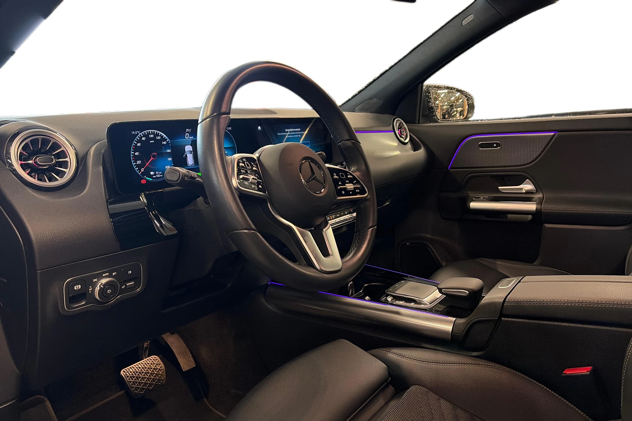 harmaa Mercedes-Benz EQA 2023 kuva 3.