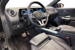 musta Mercedes-Benz EQA 2023 kuva 3.