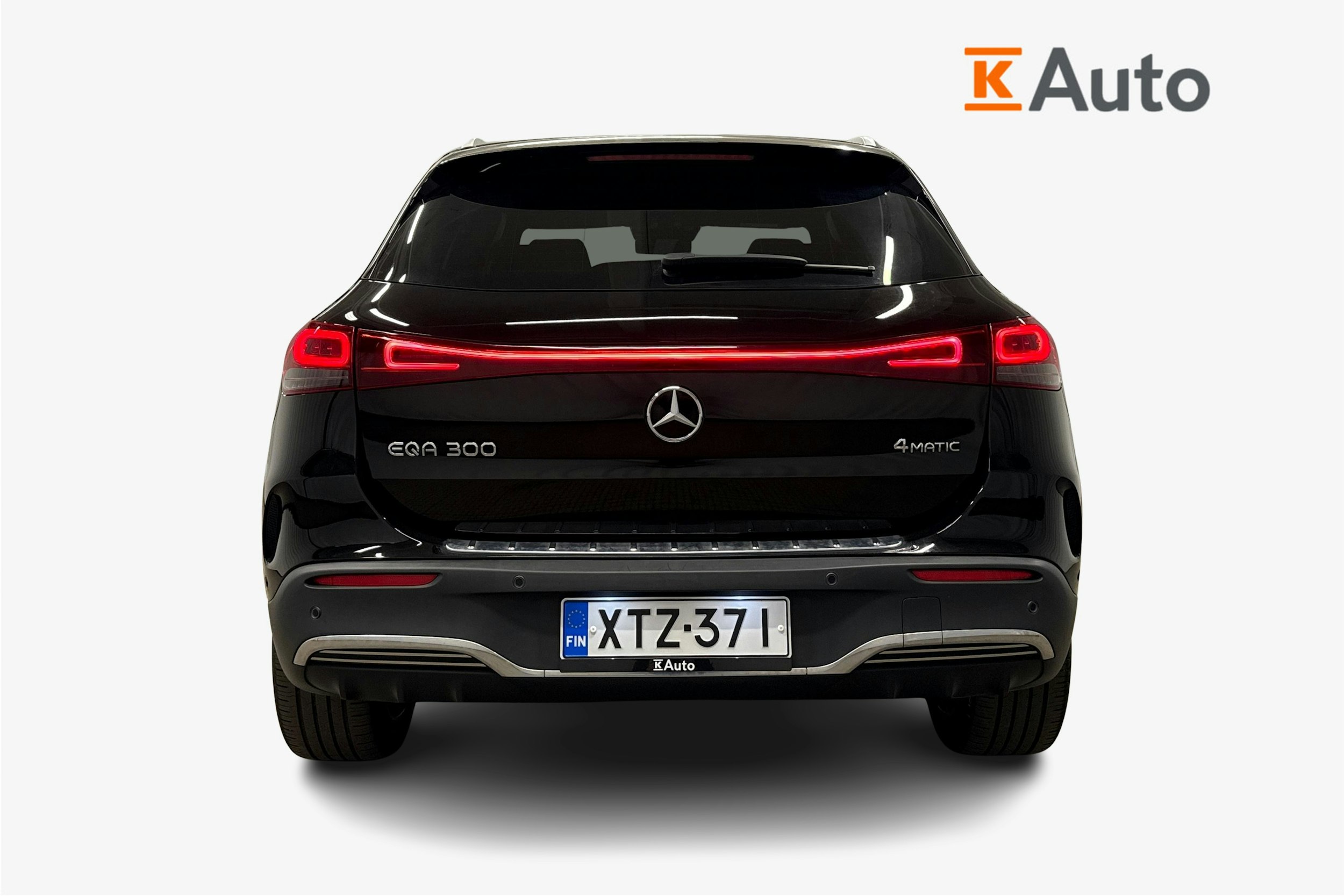 musta Mercedes-Benz EQA 2023 kuva 3.