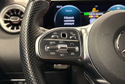 musta Mercedes-Benz EQA 2023 kuva 15.
