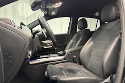 musta Mercedes-Benz EQA 2023 kuva 25.