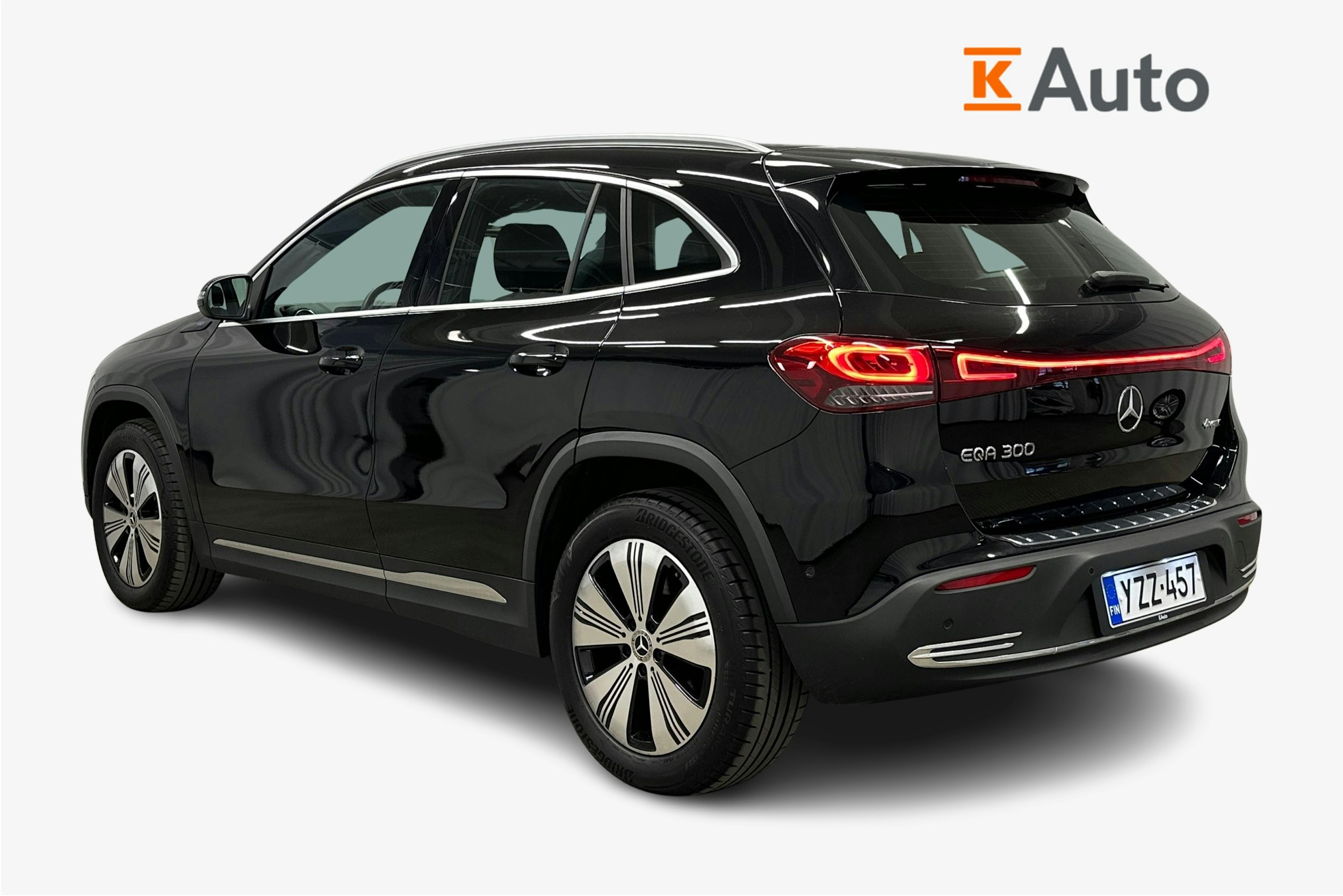 musta Mercedes-Benz EQA 2023 kuva 2.