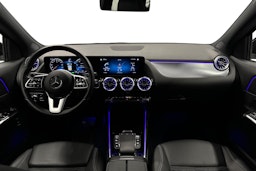 musta Mercedes-Benz EQA 2023 kuva 9.