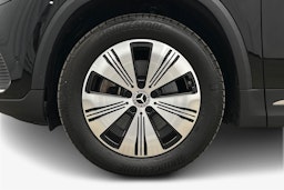 musta Mercedes-Benz EQA 2023 kuva 11.