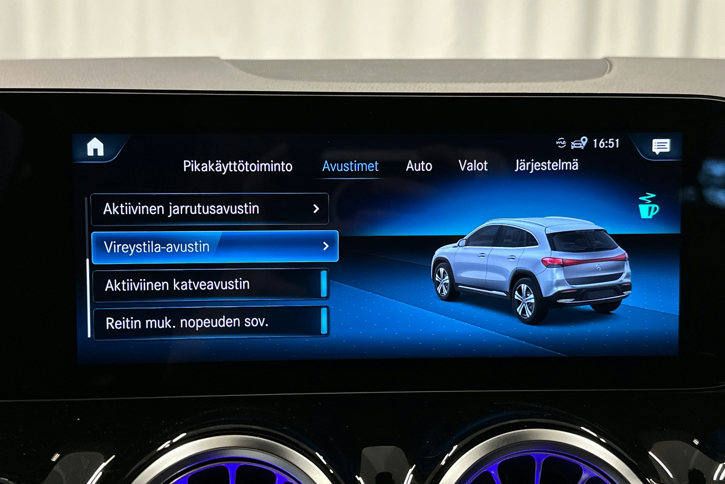 musta Mercedes-Benz EQA 2023 kuva 26.
