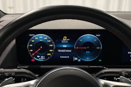musta Mercedes-Benz EQA 2023 kuva 17.