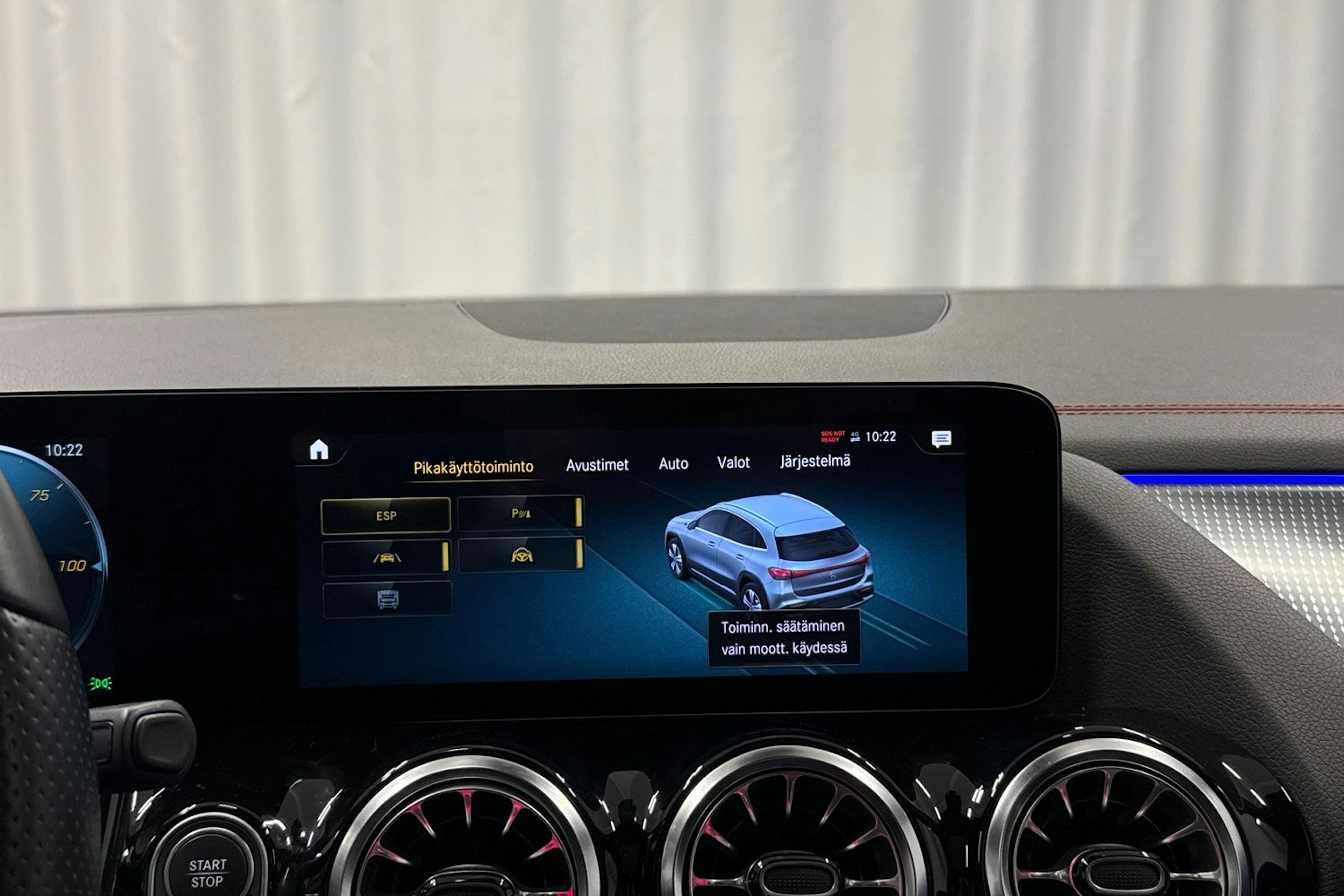 musta Mercedes-Benz EQA 2023 kuva 19.