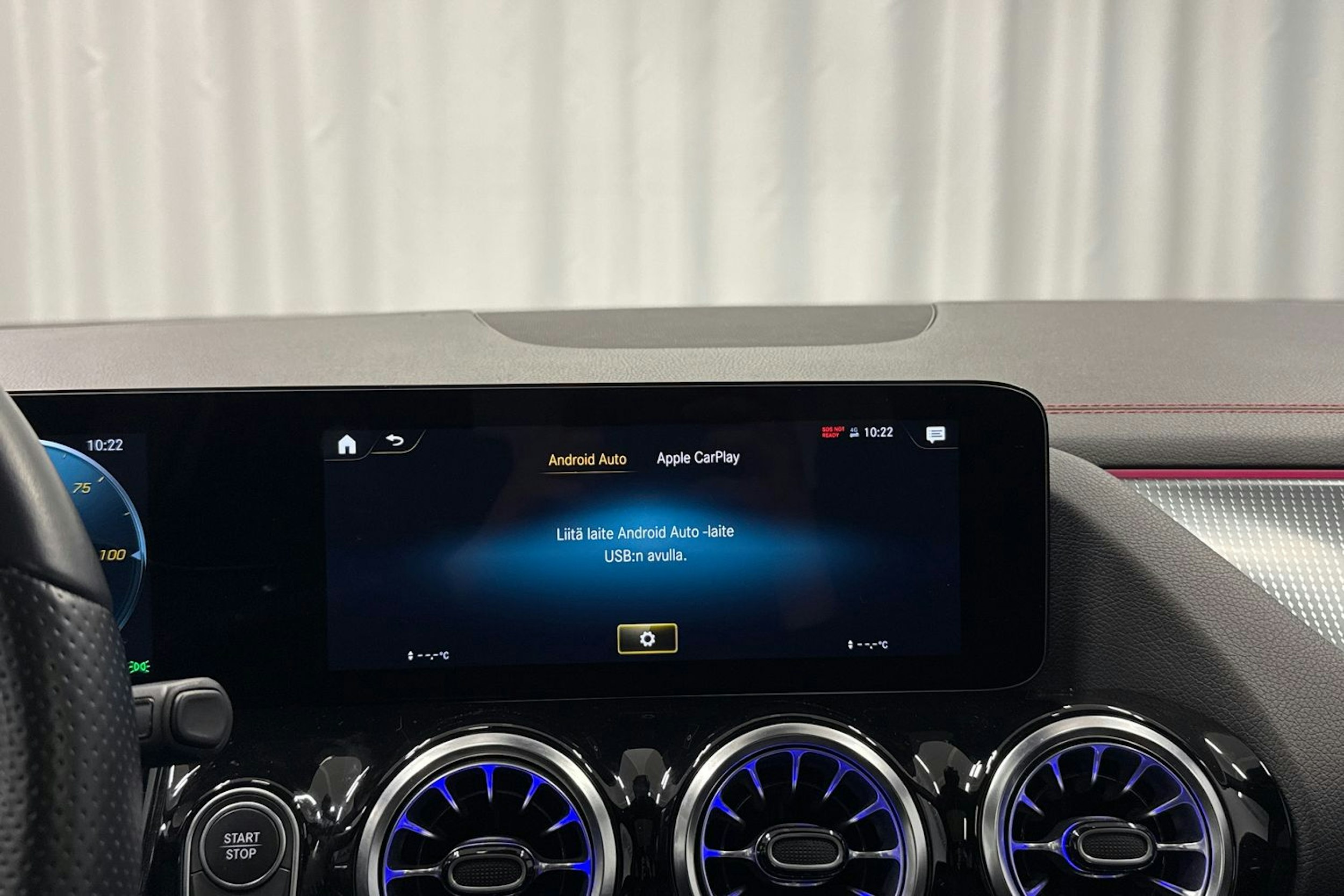 musta Mercedes-Benz EQA 2023 kuva 21.