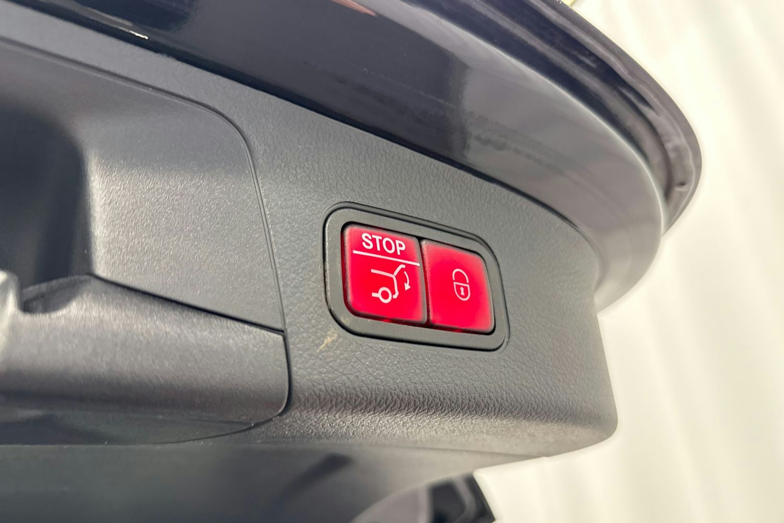 musta Mercedes-Benz EQA 2024 kuva 15.