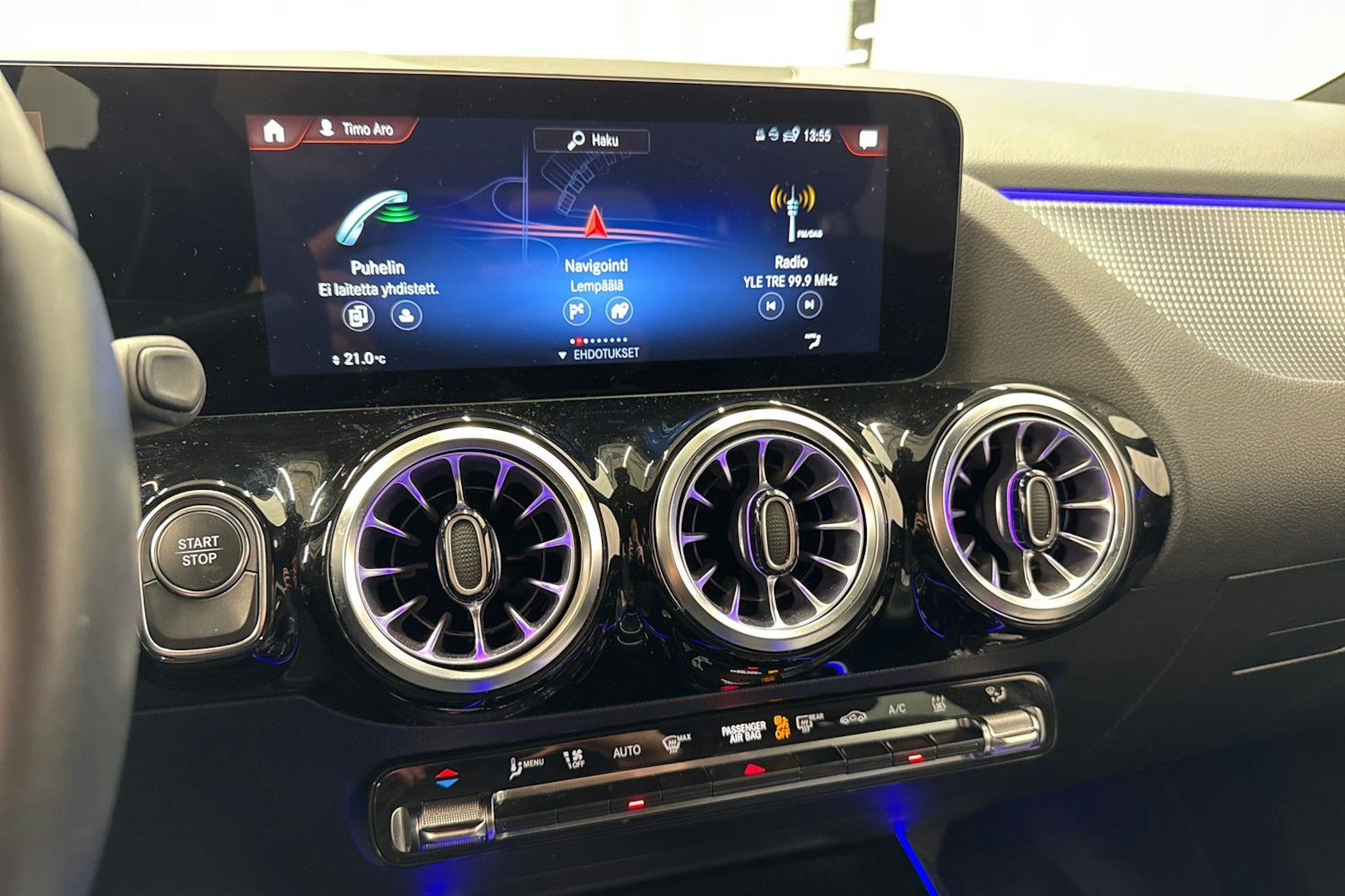 musta Mercedes-Benz EQA 2024 kuva 22.