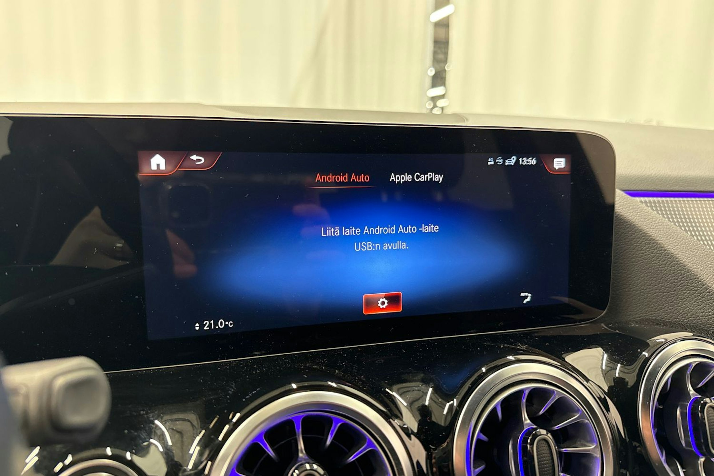 musta Mercedes-Benz EQA 2024 kuva 26.