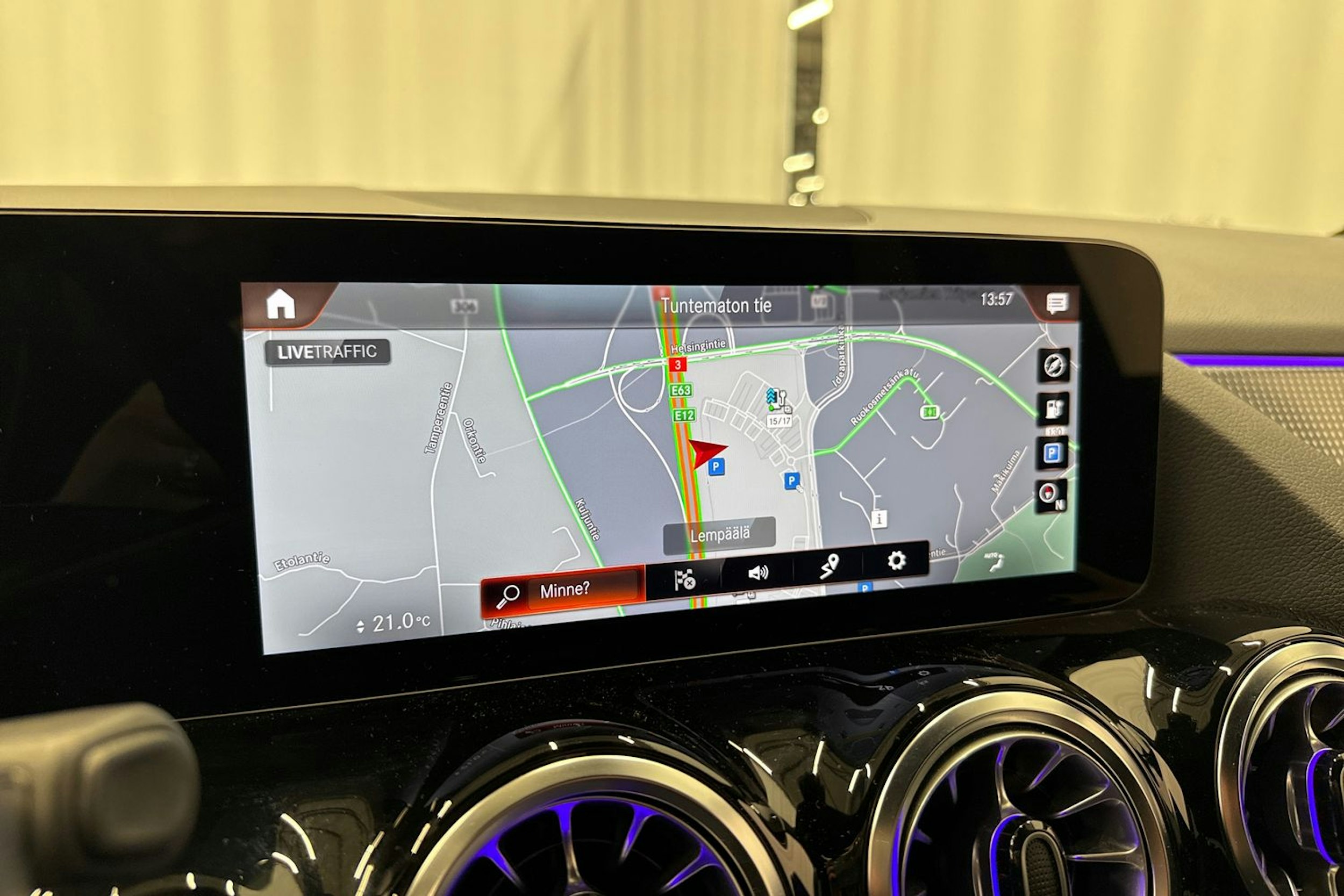 musta Mercedes-Benz EQA 2024 kuva 28.