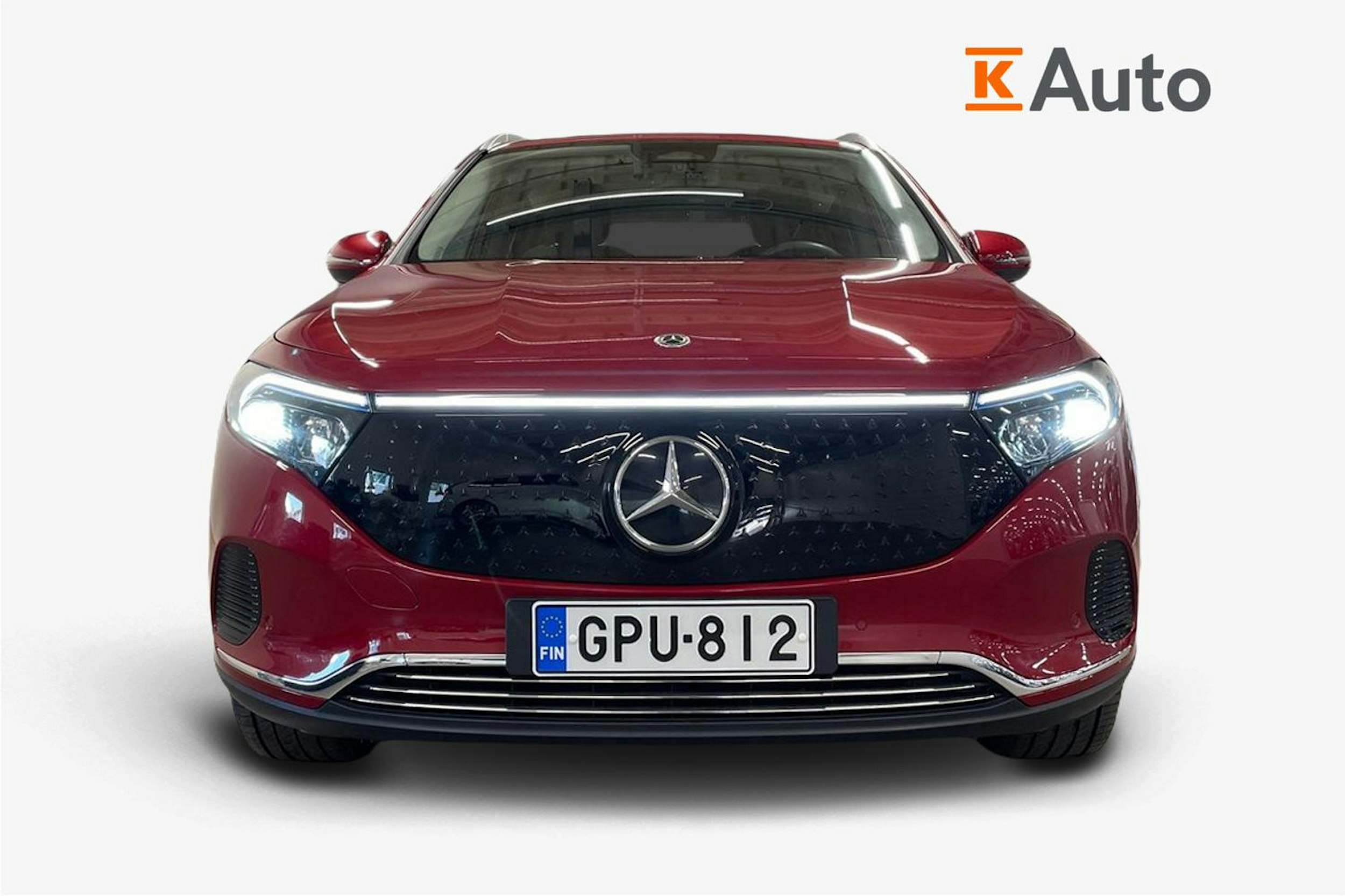 Punainen Mercedes-Benz EQA 2024 kuva 4.