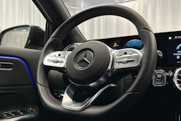 harmaa Mercedes-Benz EQA 2024 kuva 15.