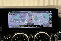 harmaa Mercedes-Benz EQA 2024 kuva 19.