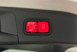 harmaa Mercedes-Benz EQA 2024 kuva 28.