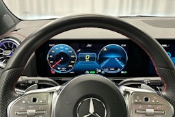 valkoinen Mercedes-Benz EQA 2024 kuva 11.