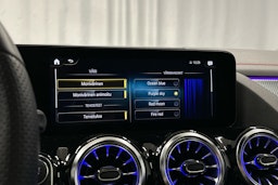 valkoinen Mercedes-Benz EQA 2024 kuva 14.
