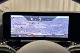 musta Mercedes-Benz EQA 2024 kuva 18.