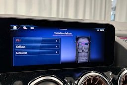 musta Mercedes-Benz EQA 2024 kuva 27.