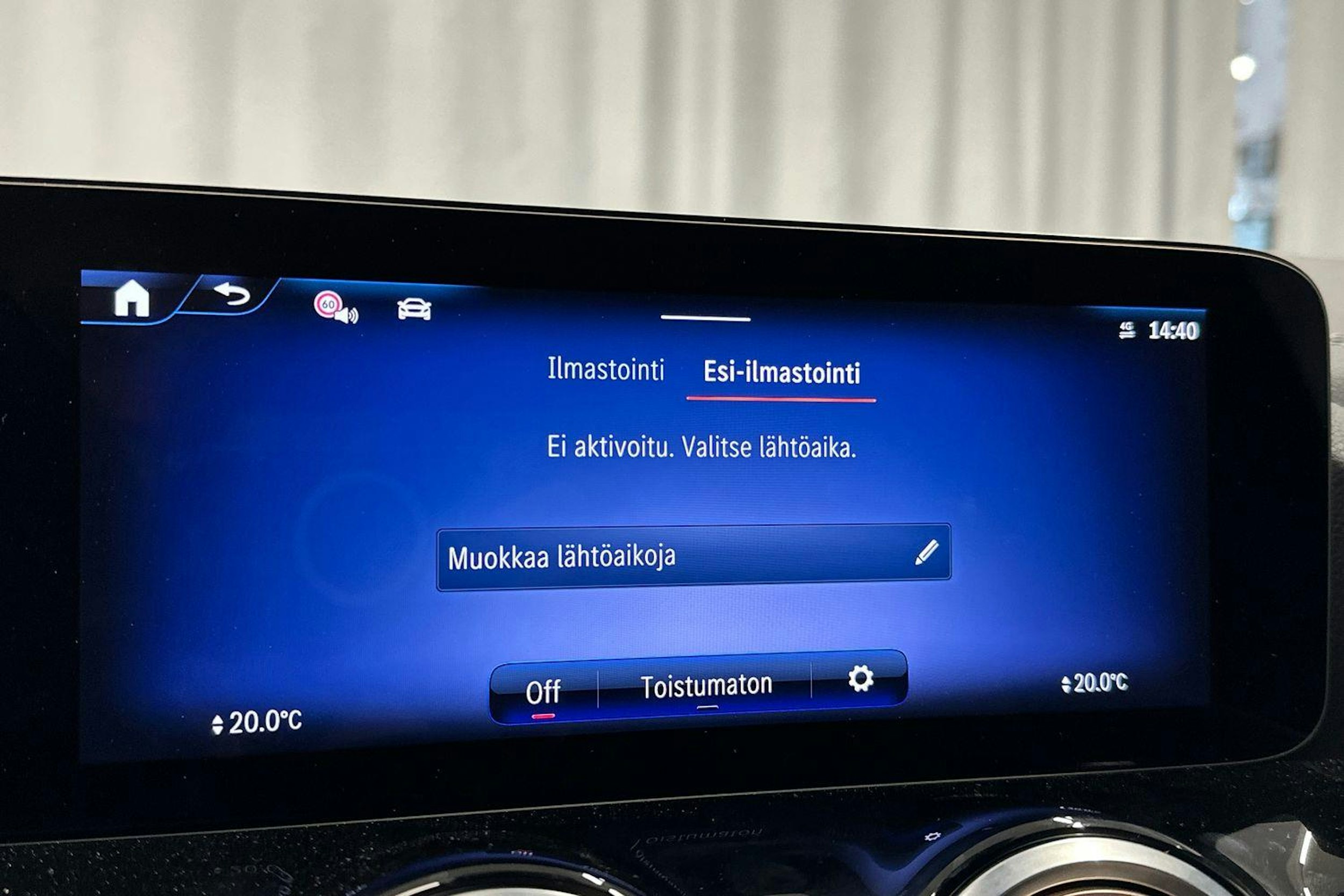 musta Mercedes-Benz EQA 2024 kuva 31.