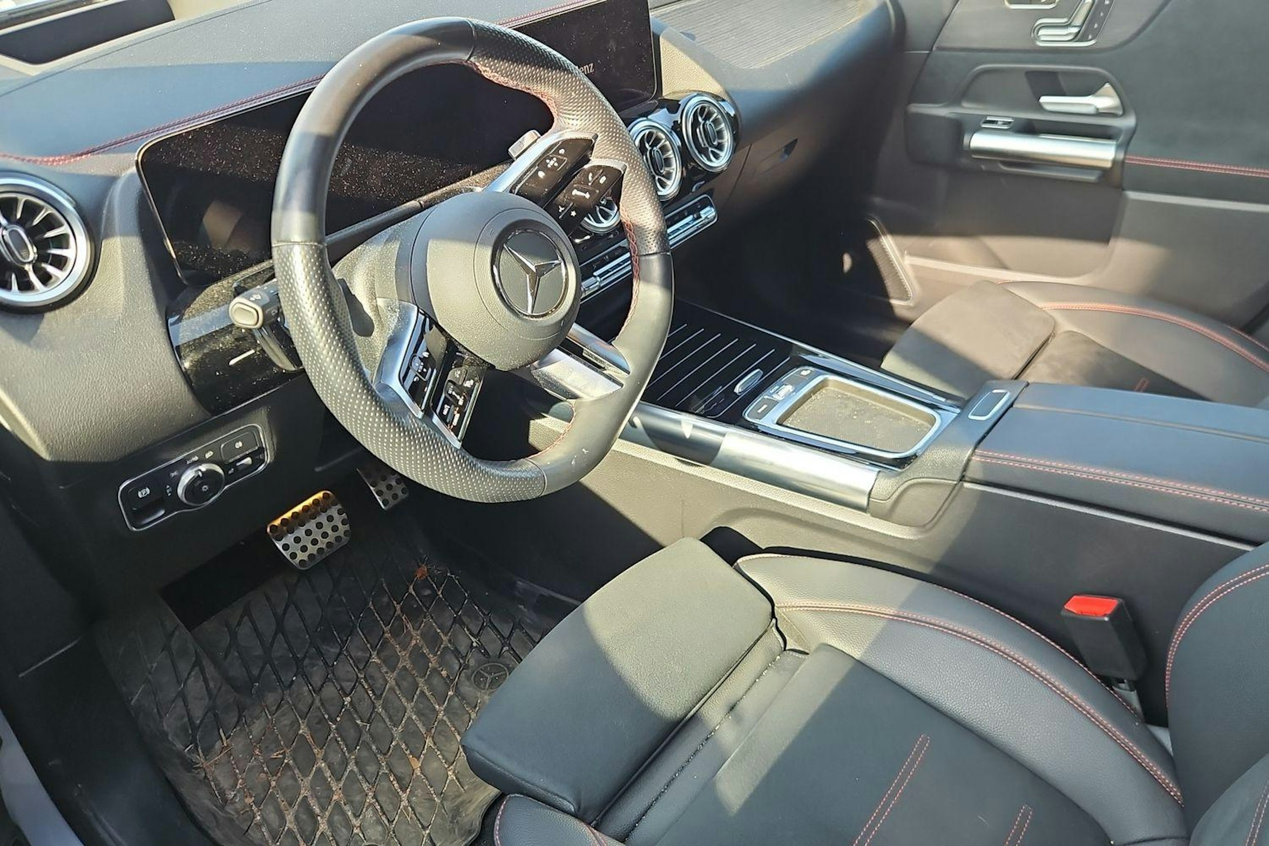 Harmaa Mercedes-Benz EQA 2024 kuva 3.