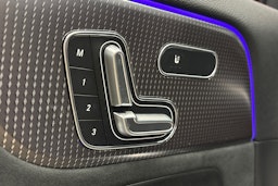 harmaa Mercedes-Benz EQA 2024 kuva 18.