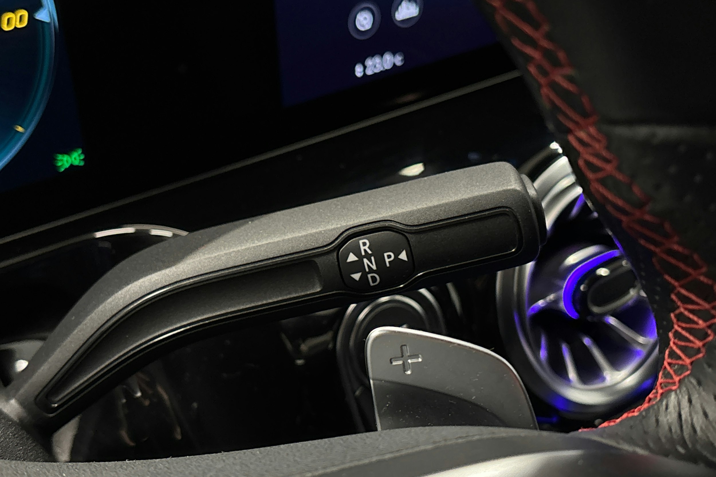 harmaa Mercedes-Benz EQA 2024 kuva 23.