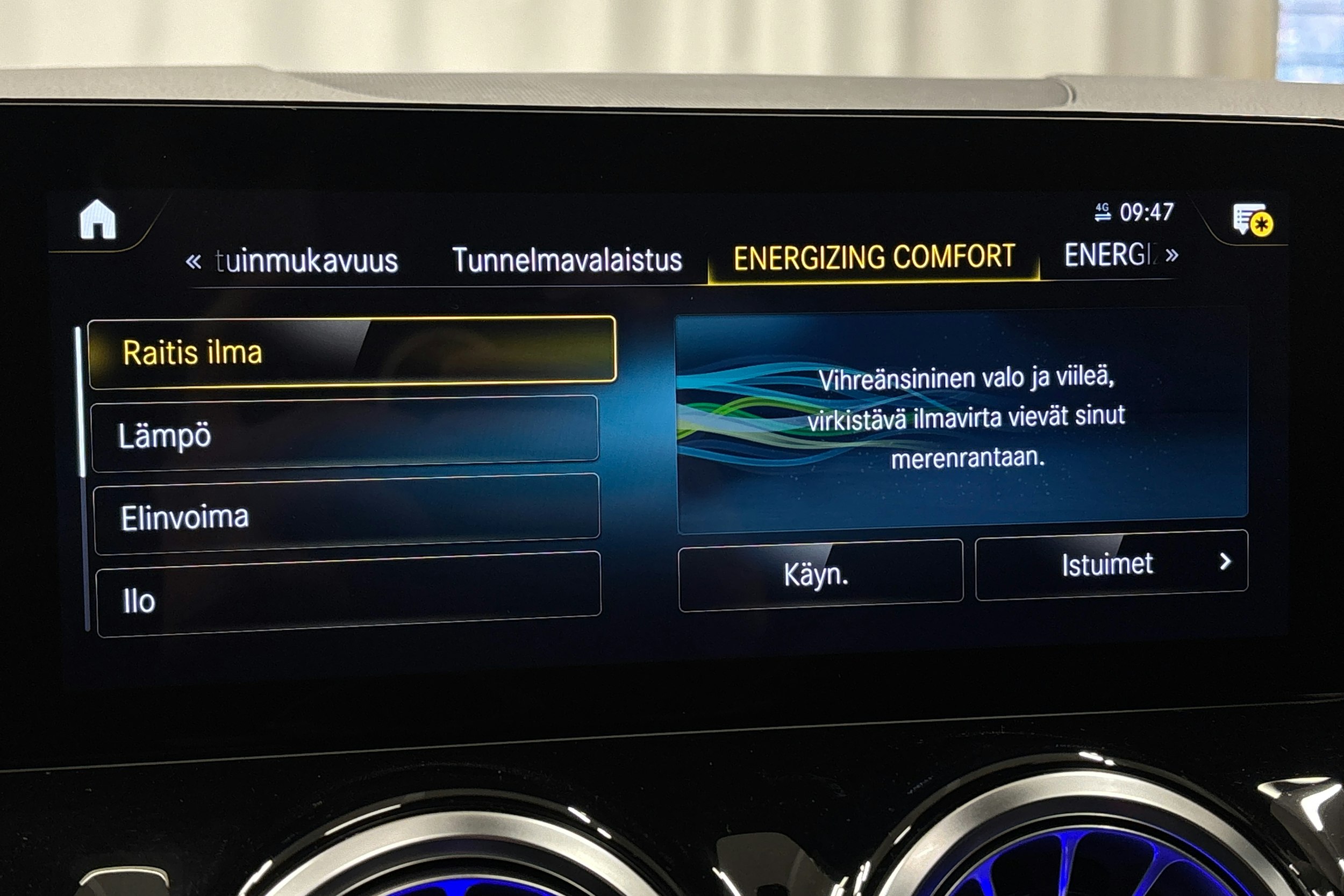 harmaa Mercedes-Benz EQA 2024 kuva 28.