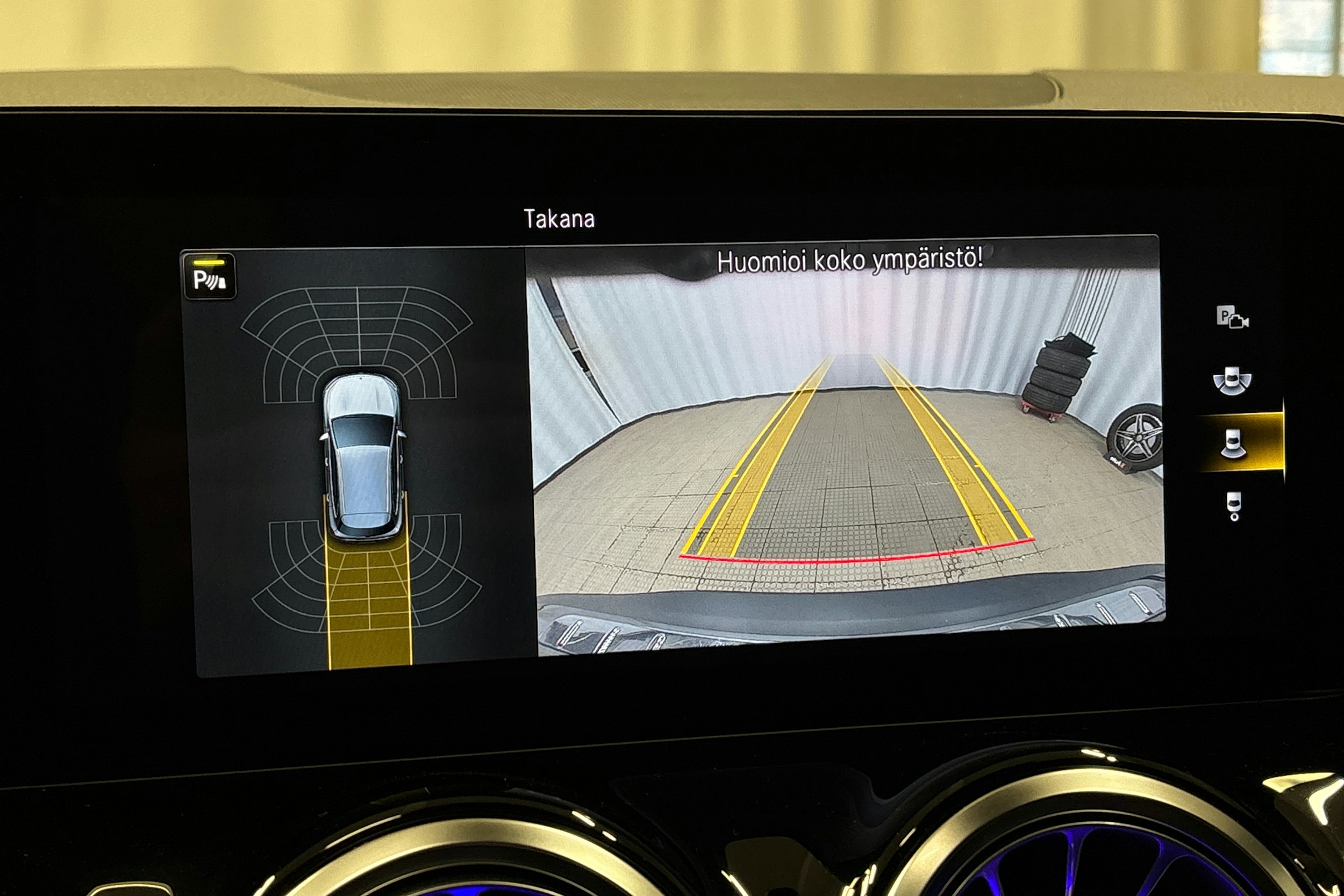 harmaa Mercedes-Benz EQA 2024 kuva 33.