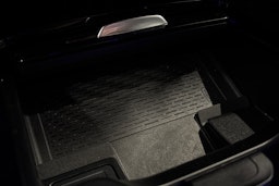 harmaa Mercedes-Benz EQA 2024 kuva 36.