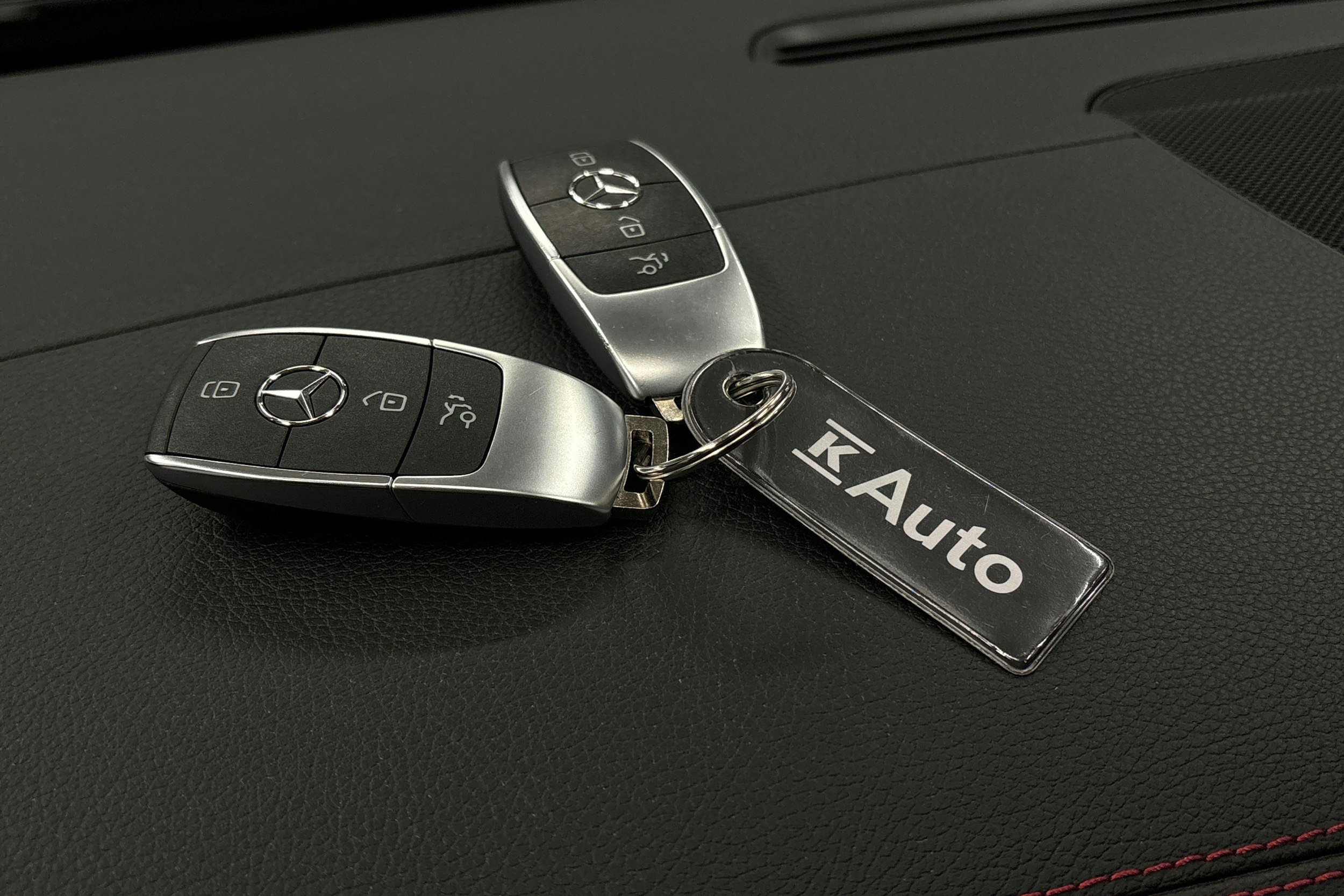 harmaa Mercedes-Benz EQA 2024 kuva 38.