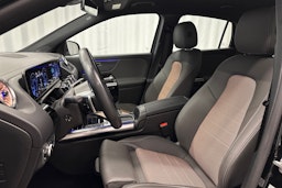 harmaa Mercedes-Benz EQA 2024 kuva 16.