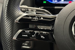 harmaa Mercedes-Benz EQA 2024 kuva 18.