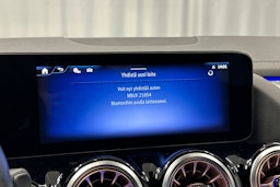 harmaa Mercedes-Benz EQA 2024 kuva 24.