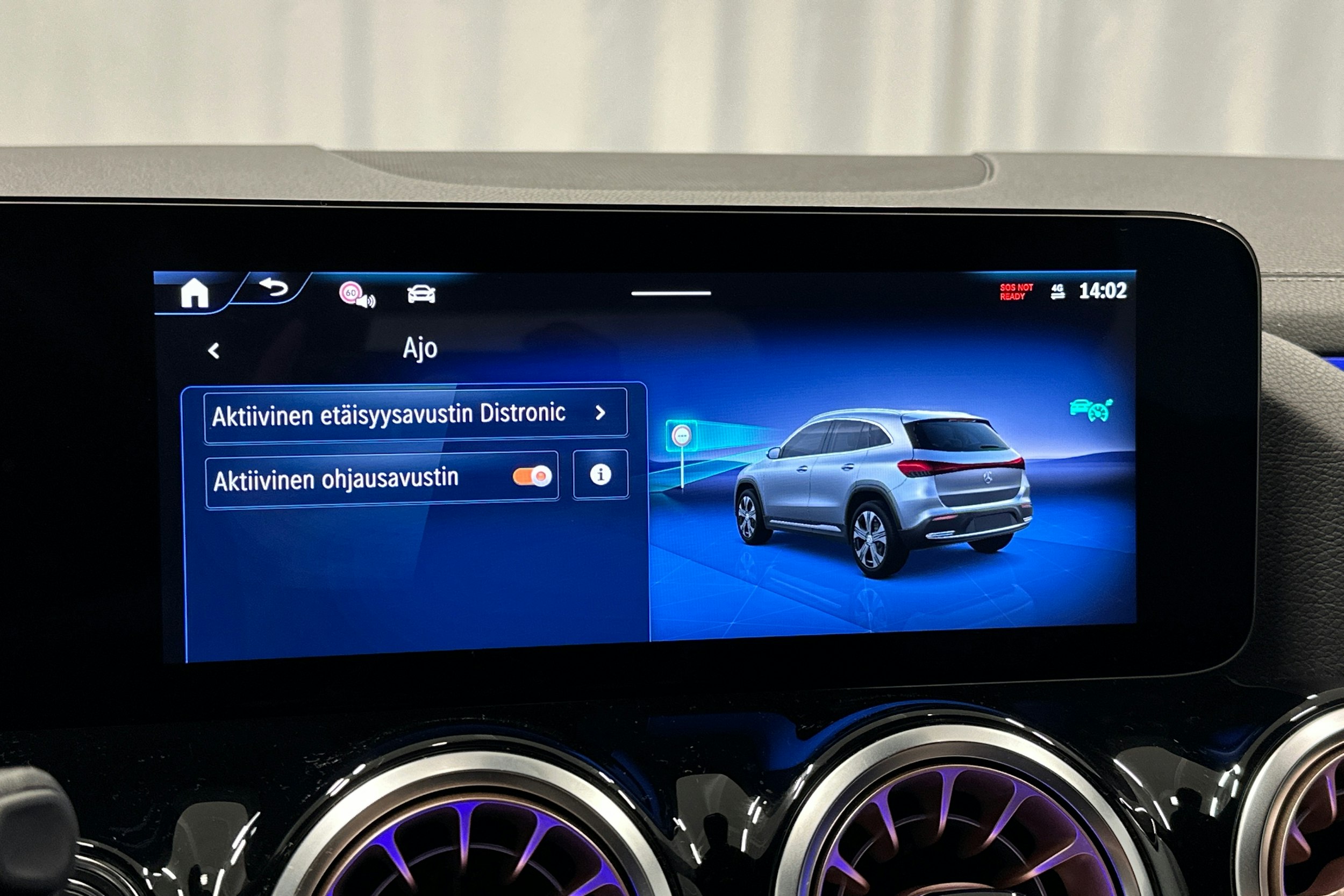 harmaa Mercedes-Benz EQA 2024 kuva 27.