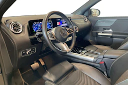 musta Mercedes-Benz EQA 2025 kuva 8.