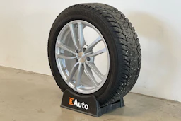 musta Mercedes-Benz EQA 2025 kuva 13.