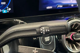musta Mercedes-Benz EQA 2025 kuva 19.