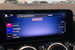 musta Mercedes-Benz EQA 2025 kuva 23.