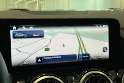 musta Mercedes-Benz EQA 2025 kuva 28.