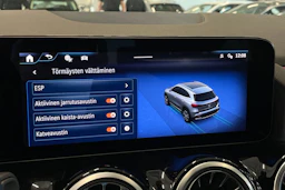 musta Mercedes-Benz EQA 2025 kuva 30.